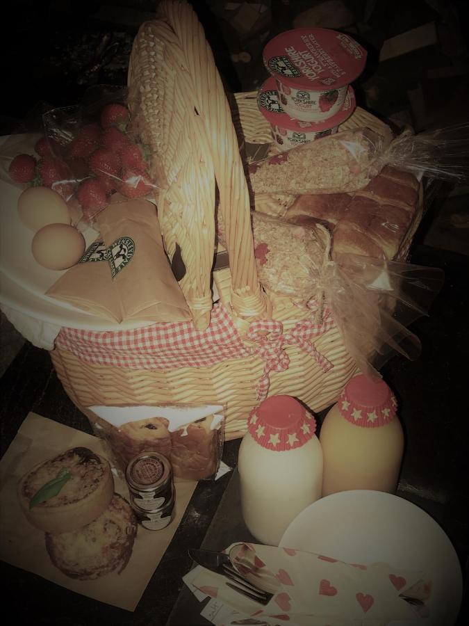 The Mad Hatter Buckden  Esterno foto